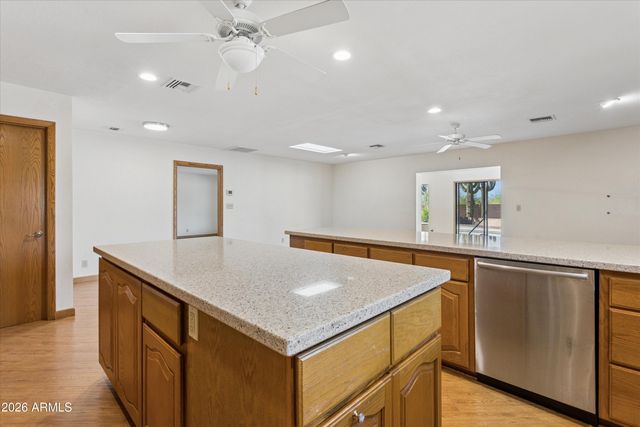 9607 N 40TH Street, Phoenix, AZ 85028