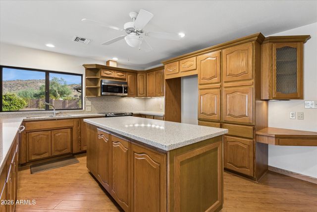 9607 N 40TH Street, Phoenix, AZ 85028