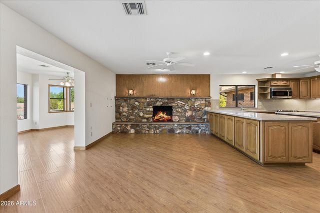 9607 N 40TH Street, Phoenix, AZ 85028