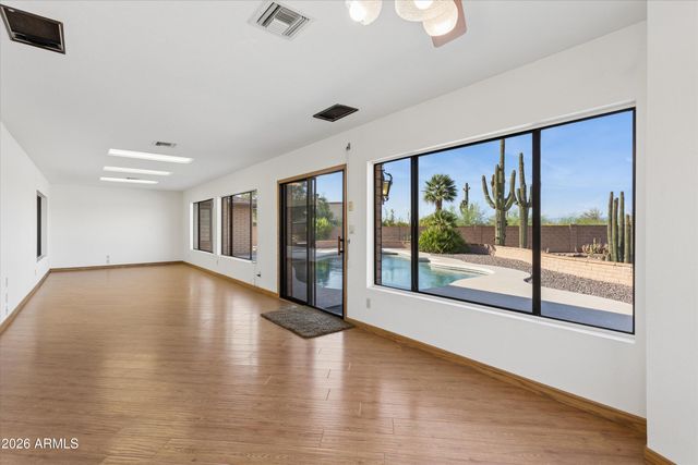 9607 N 40TH Street, Phoenix, AZ 85028