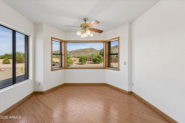 9607 N 40TH Street, Phoenix, AZ 85028