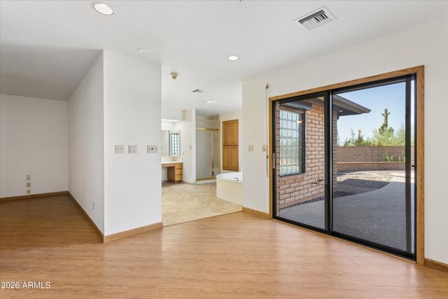 9607 N 40TH Street, Phoenix, AZ 85028