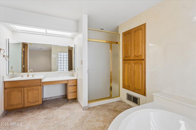 9607 N 40TH Street, Phoenix, AZ 85028