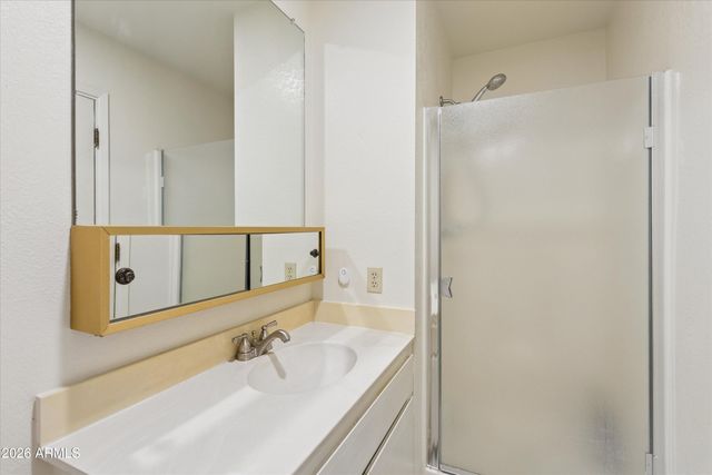 9607 N 40TH Street, Phoenix, AZ 85028