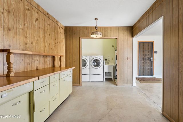 9607 N 40TH Street, Phoenix, AZ 85028