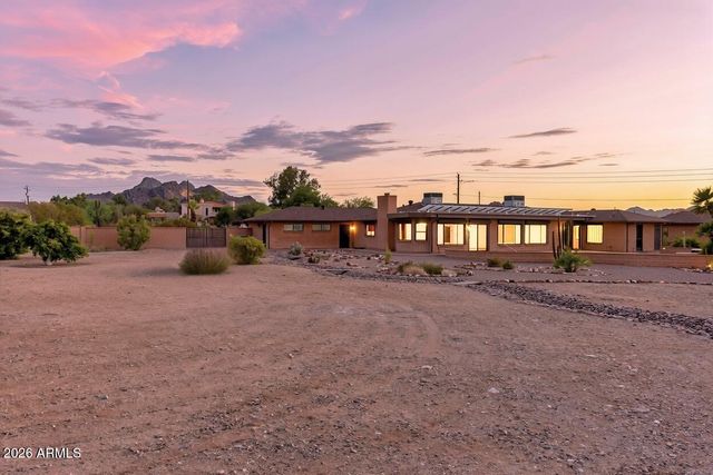 9607 N 40TH Street, Phoenix, AZ 85028