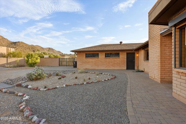 9607 N 40TH Street, Phoenix, AZ 85028