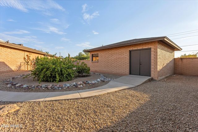 9607 N 40TH Street, Phoenix, AZ 85028