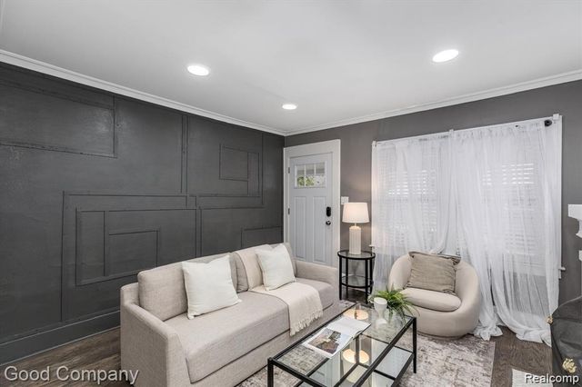 359 E Saratoga Street, Ferndale, MI 48220