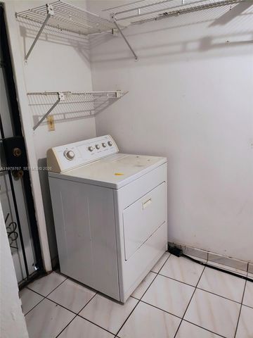 525 SW 56th Ave, Miami, FL 33134