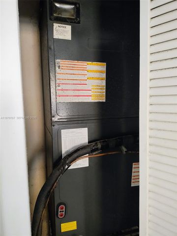 525 SW 56th Ave, Miami, FL 33134