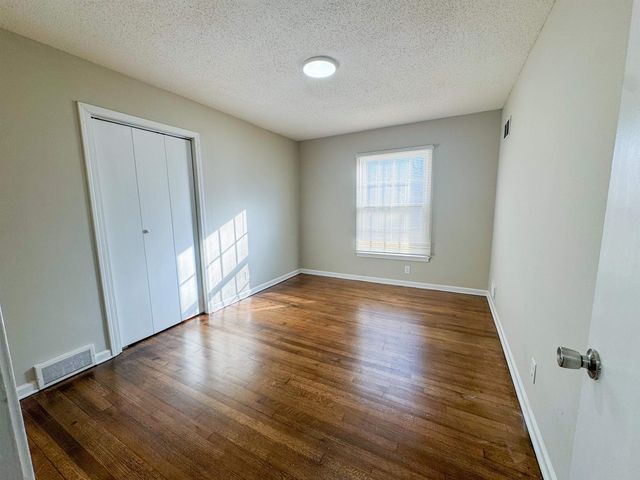 5094 JESSIE LEE LN, Memphis, TN 38118