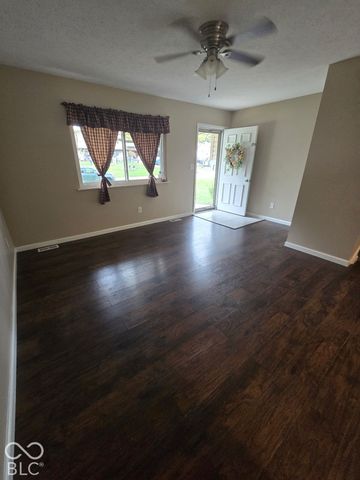 969 Stonegate, Greenwood, IN 46142