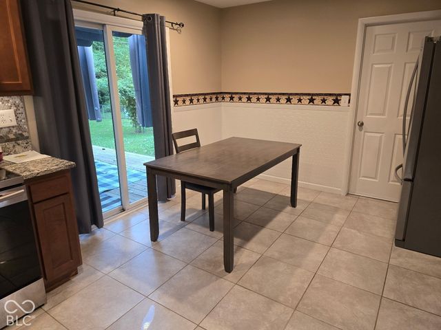 969 Stonegate, Greenwood, IN 46142
