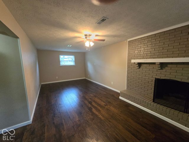 969 Stonegate, Greenwood, IN 46142