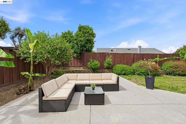 31333 San Andreas Dr, Union City, CA 94587