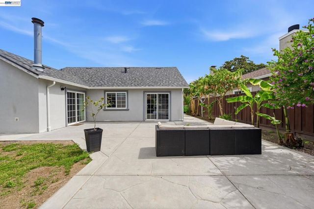 31333 San Andreas Dr, Union City, CA 94587