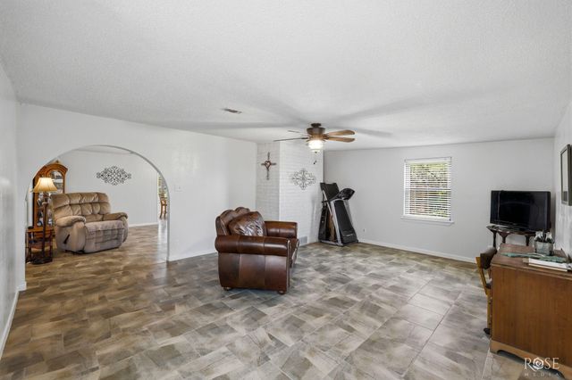 203 Tyler Terrace Drive, San Angelo, TX 76905