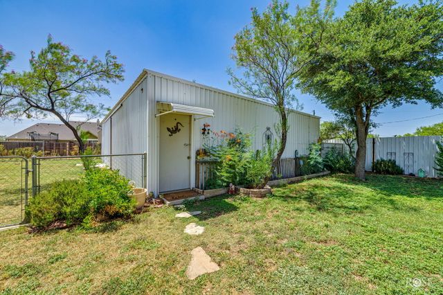 203 Tyler Terrace Drive, San Angelo, TX 76905