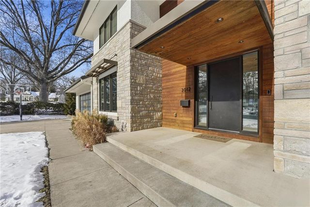 3012 W 91st Street, Leawood, KS 66206