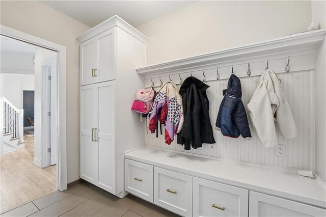 3012 W 91st Street, Leawood, KS 66206