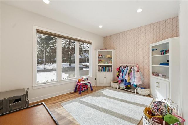 3012 W 91st Street, Leawood, KS 66206