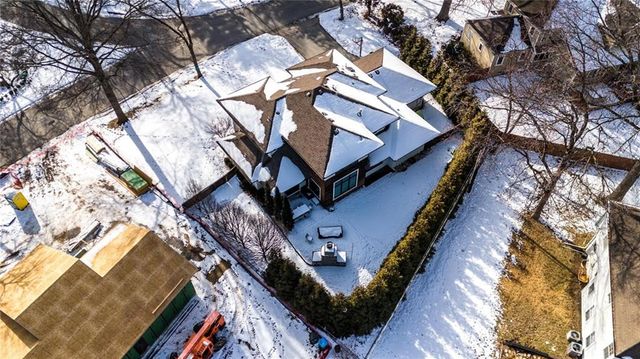 3012 W 91st Street, Leawood, KS 66206