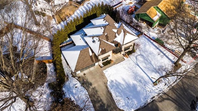 3012 W 91st Street, Leawood, KS 66206