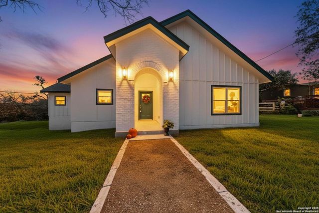 514 Contour Dr, Spring Branch, TX 78070