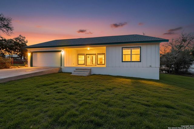 514 Contour Dr, Spring Branch, TX 78070