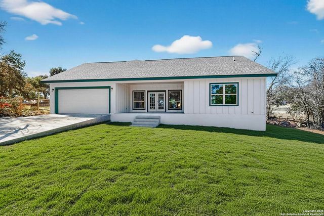 514 Contour Dr, Spring Branch, TX 78070