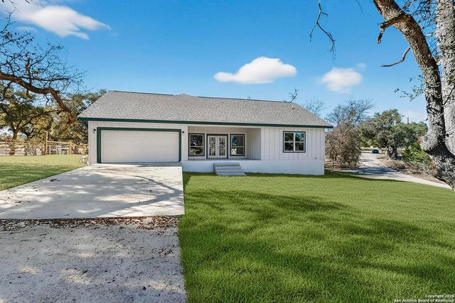 514 Contour Dr, Spring Branch, TX 78070