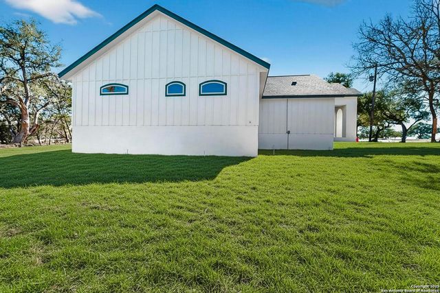 514 Contour Dr, Spring Branch, TX 78070