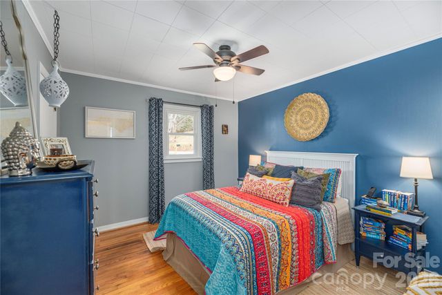 145 Woodland Drive, Waynesville, NC 28786