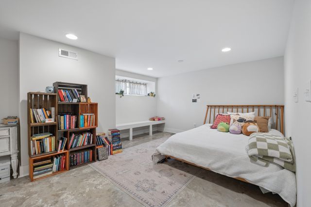 1202 Kirkland Ave, Nashville, TN 37216