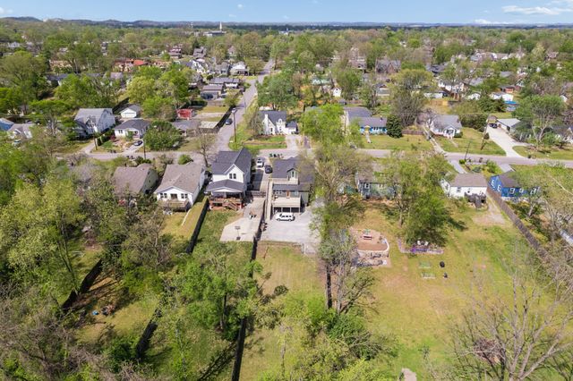 1202 Kirkland Ave, Nashville, TN 37216