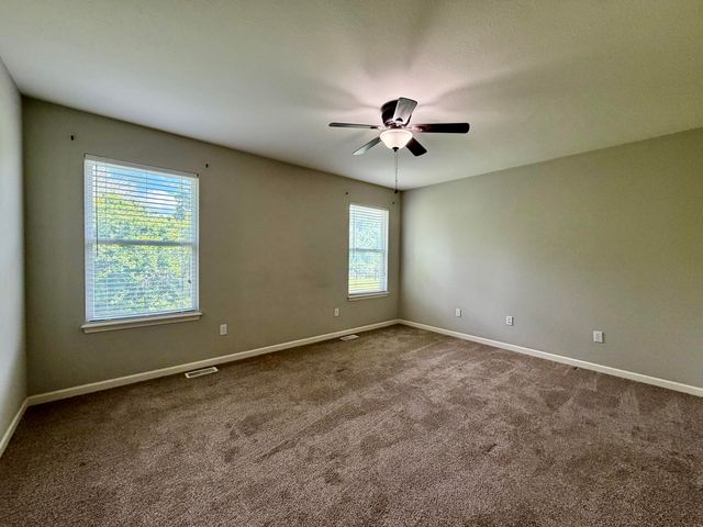 1204 LOUISVILLE DR, Columbia, MO 65203