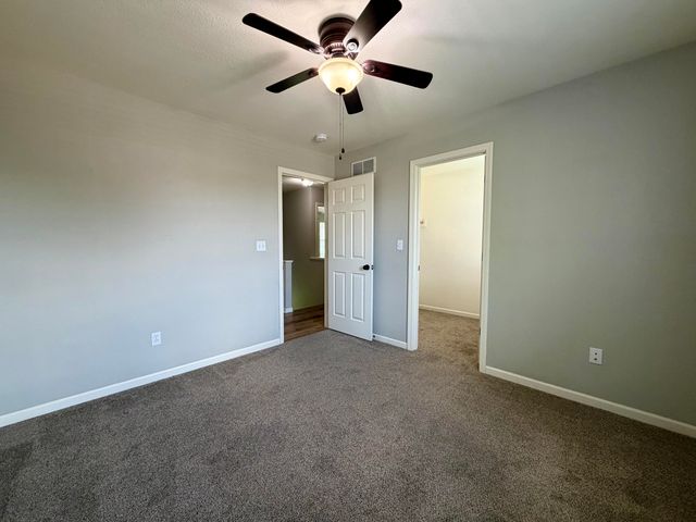 1204 LOUISVILLE DR, Columbia, MO 65203