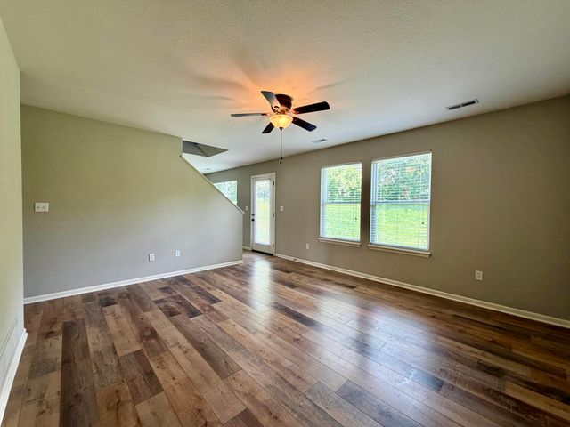 1204 LOUISVILLE DR, Columbia, MO 65203