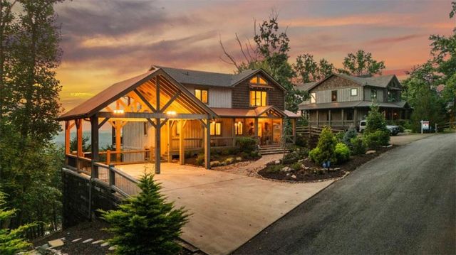 540 Overlook Drive, Blue Ridge, GA 30513