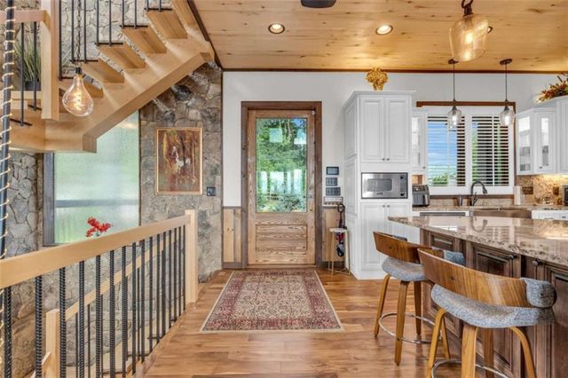 540 Overlook Drive, Blue Ridge, GA 30513