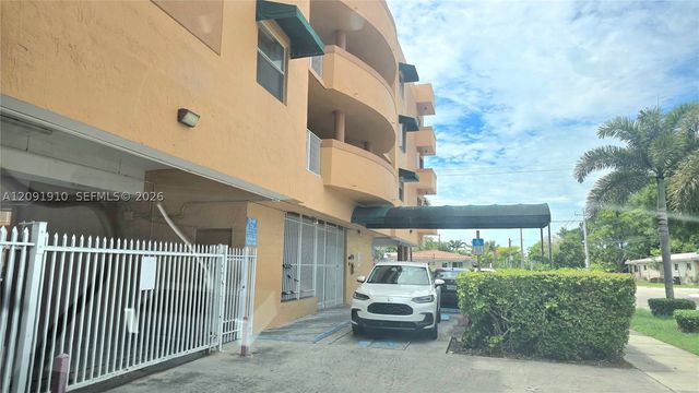 2441 SW 31st Ave 207, Miami, FL 33145