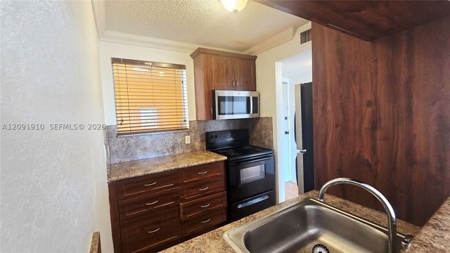 2441 SW 31st Ave 207, Miami, FL 33145