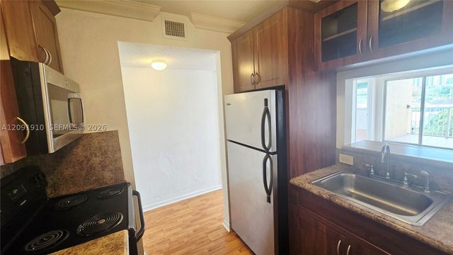 2441 SW 31st Ave 207, Miami, FL 33145
