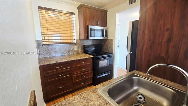 2441 SW 31st Ave 207, Miami, FL 33145