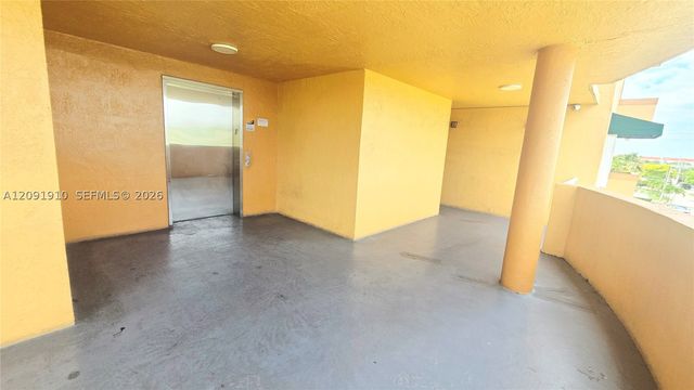 2441 SW 31st Ave 207, Miami, FL 33145