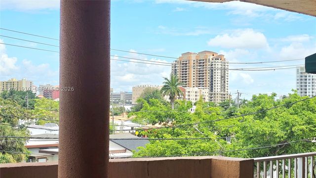 2441 SW 31st Ave 207, Miami, FL 33145