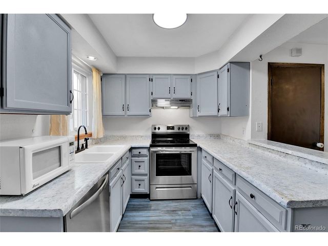 1323 S Idalia St, Aurora, CO 80017