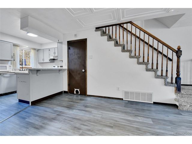 1323 S Idalia St, Aurora, CO 80017