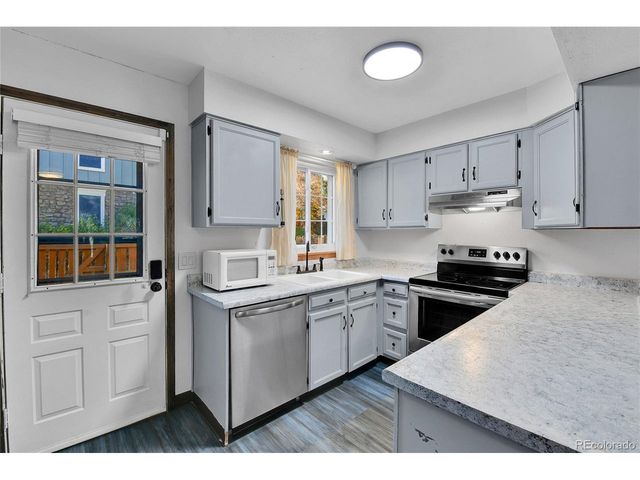 1323 S Idalia St, Aurora, CO 80017